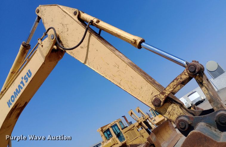 image for item DH1341 2002 Komatsu PC300LC-7 excavator