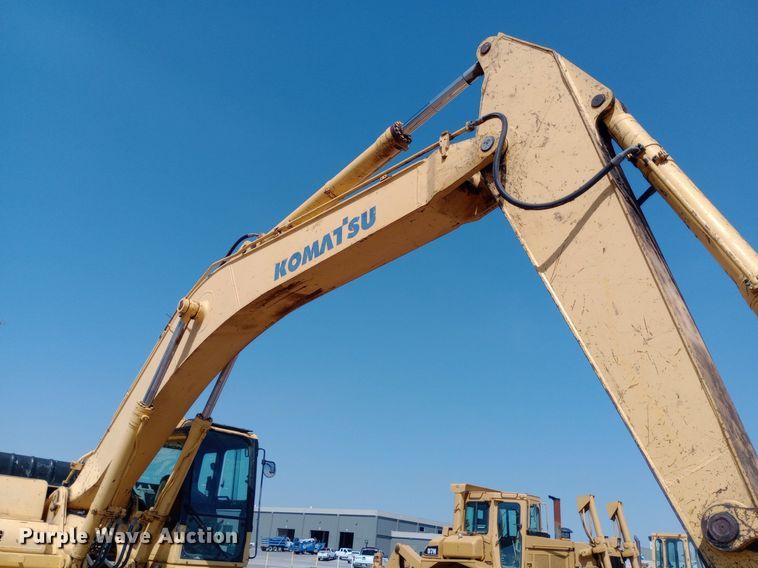 image for item DH1341 2002 Komatsu PC300LC-7 excavator