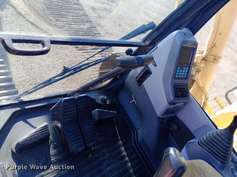 image for item DH1341 2002 Komatsu PC300LC-7 excavator