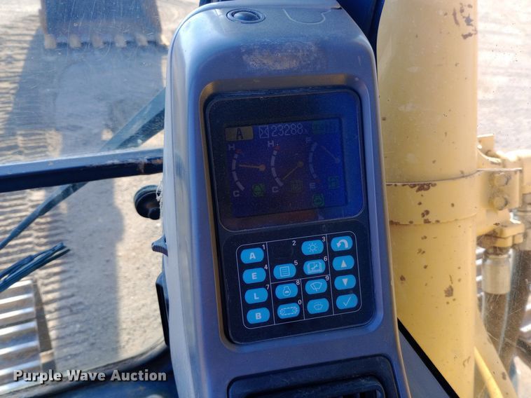 image for item DH1341 2002 Komatsu PC300LC-7 excavator