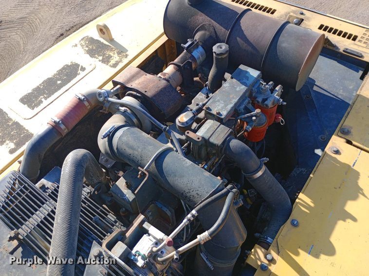 image for item DH1341 2002 Komatsu PC300LC-7 excavator