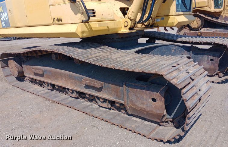 image for item DH1341 2002 Komatsu PC300LC-7 excavator