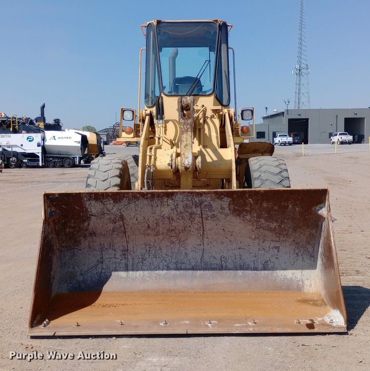 image for item DH1344 1994 John Deere 444E wheel loader