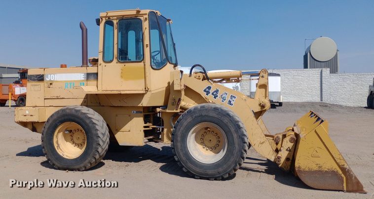 image for item DH1344 1994 John Deere 444E wheel loader