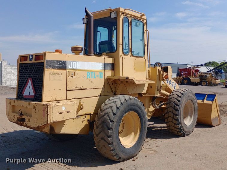 image for item DH1344 1994 John Deere 444E wheel loader