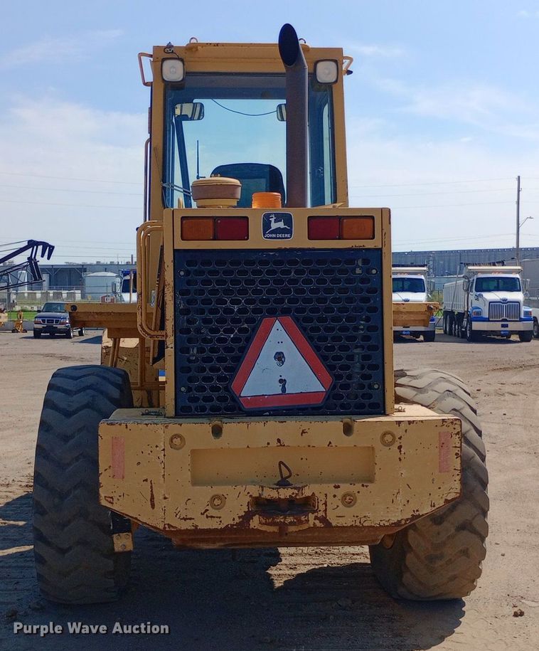 image for item DH1344 1994 John Deere 444E wheel loader