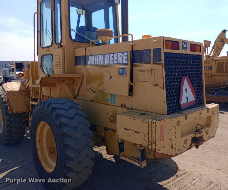 image for item DH1344 1994 John Deere 444E wheel loader