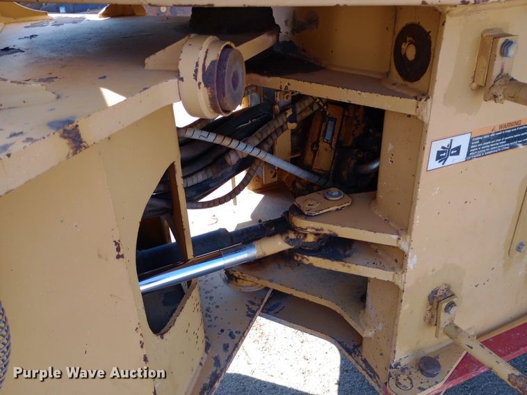 image for item DH1344 1994 John Deere 444E wheel loader