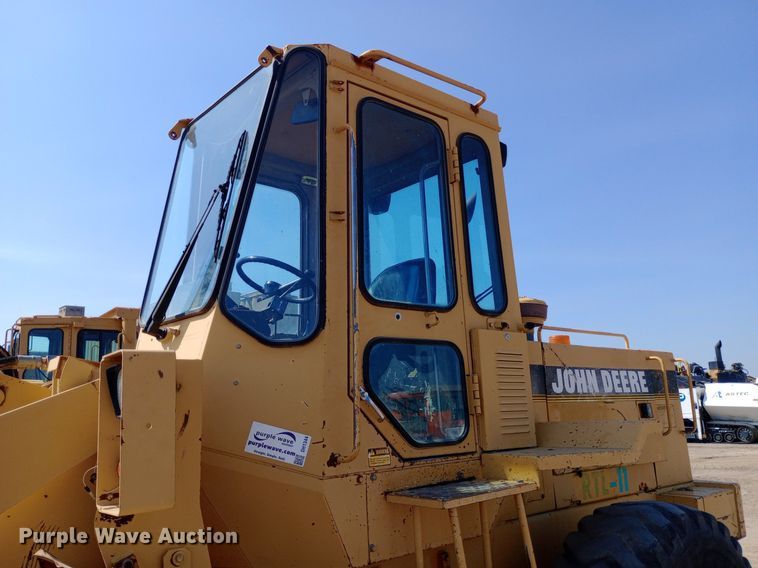 image for item DH1344 1994 John Deere 444E wheel loader