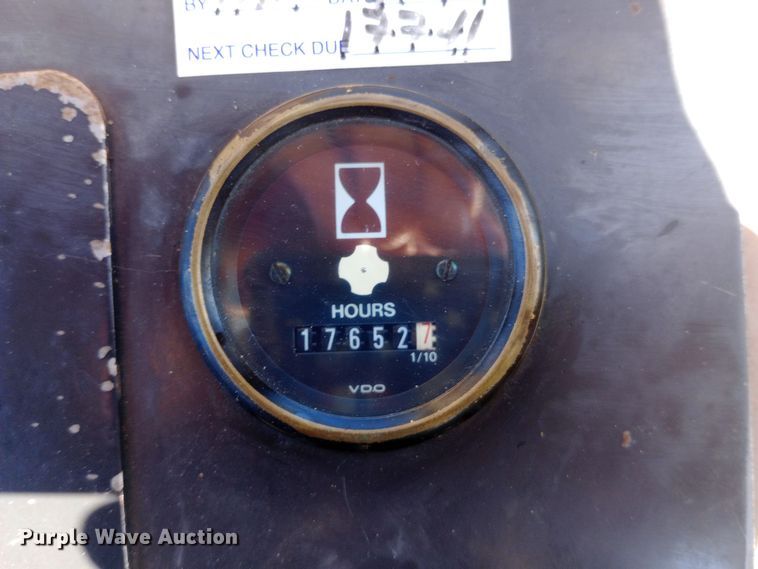 image for item DH1344 1994 John Deere 444E wheel loader