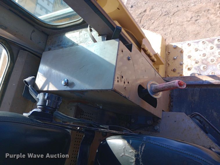 image for item DH1344 1994 John Deere 444E wheel loader