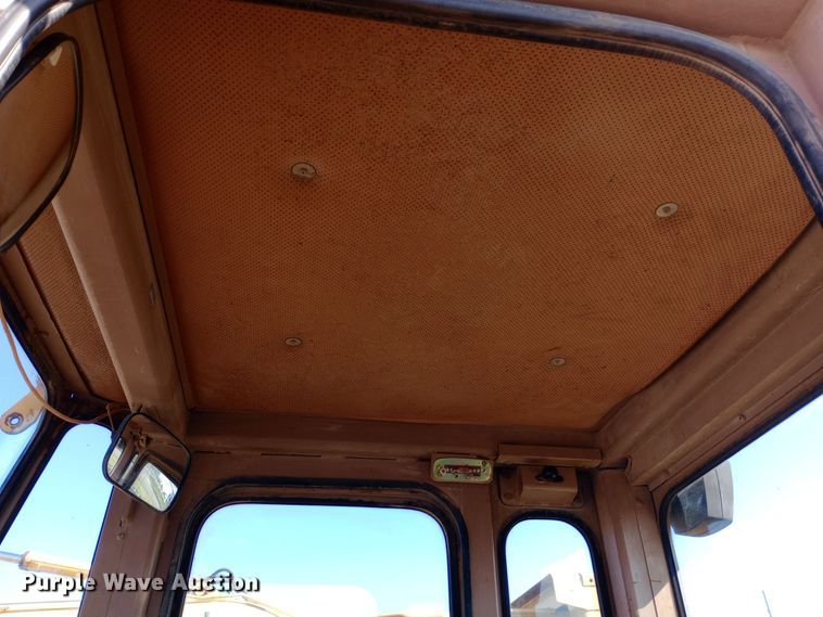 image for item DH1344 1994 John Deere 444E wheel loader