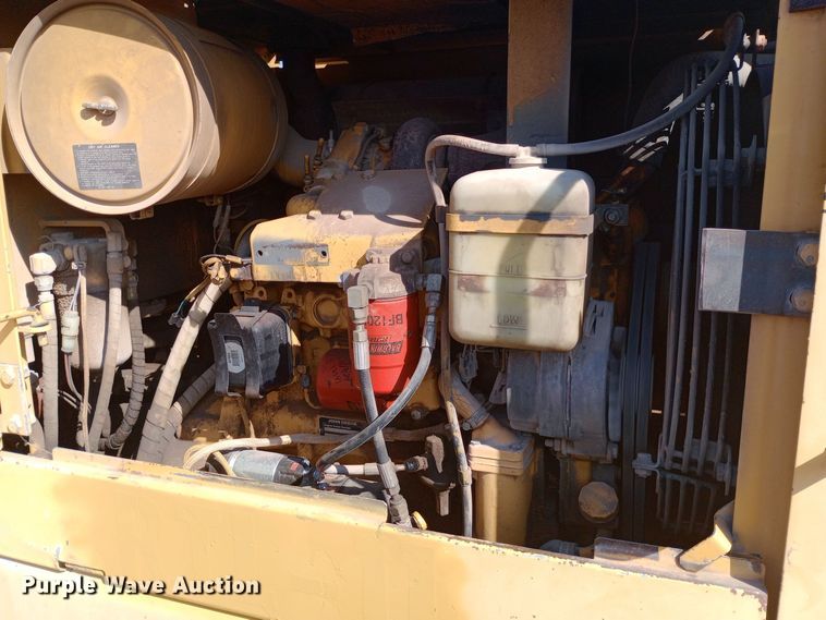 image for item DH1344 1994 John Deere 444E wheel loader