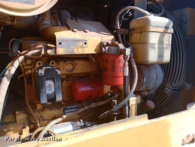 image for item DH1344 1994 John Deere 444E wheel loader