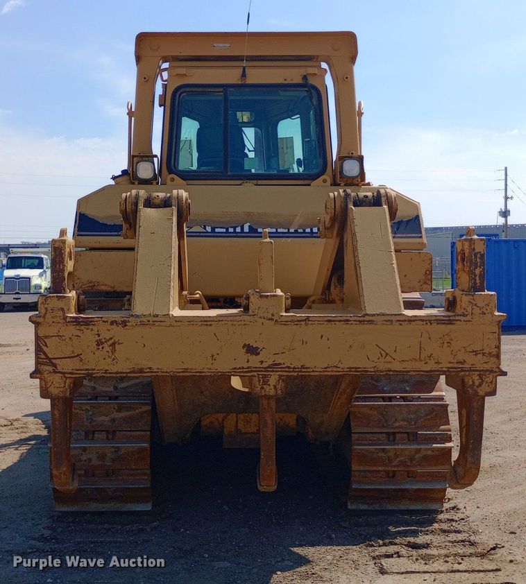 image for item DH1347 Caterpillar D7H dozer