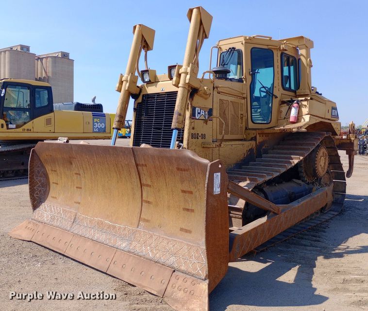 image for item DH1347 Caterpillar D7H dozer