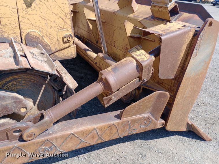 image for item DH1347 Caterpillar D7H dozer