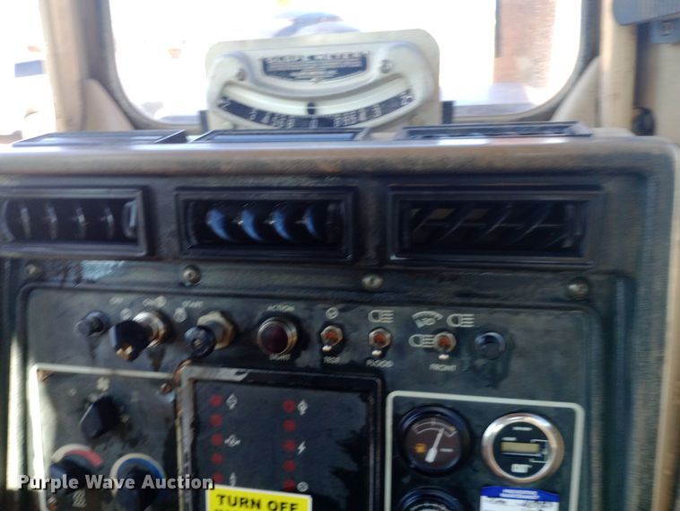 image for item DH1347 Caterpillar D7H dozer