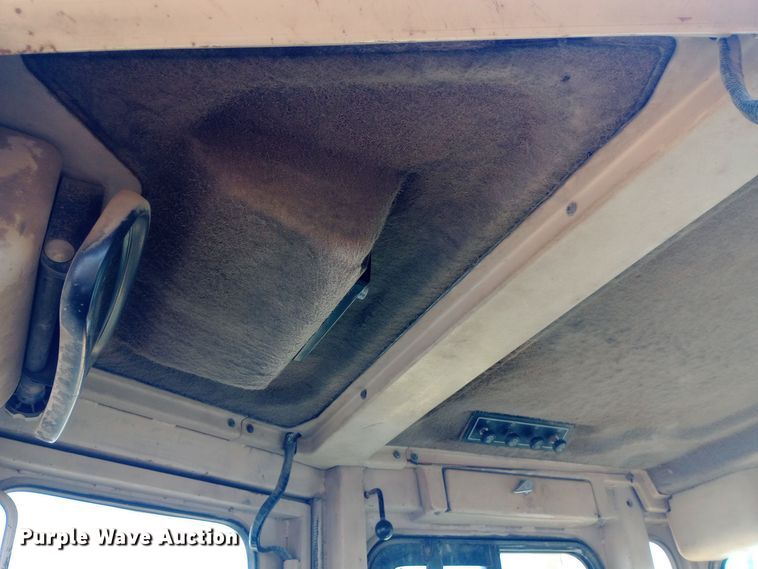 image for item DH1347 Caterpillar D7H dozer