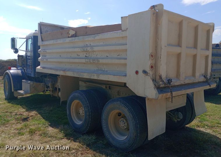 image for item DH1400 2000 Peterbilt 357 dump truck