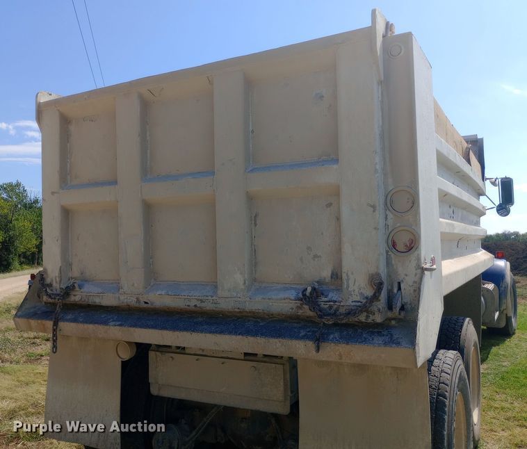 image for item DH1400 2000 Peterbilt 357 dump truck