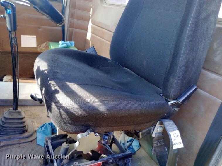 image for item DH1400 2000 Peterbilt 357 dump truck