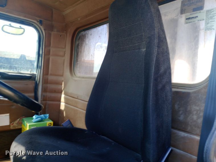 image for item DH1400 2000 Peterbilt 357 dump truck