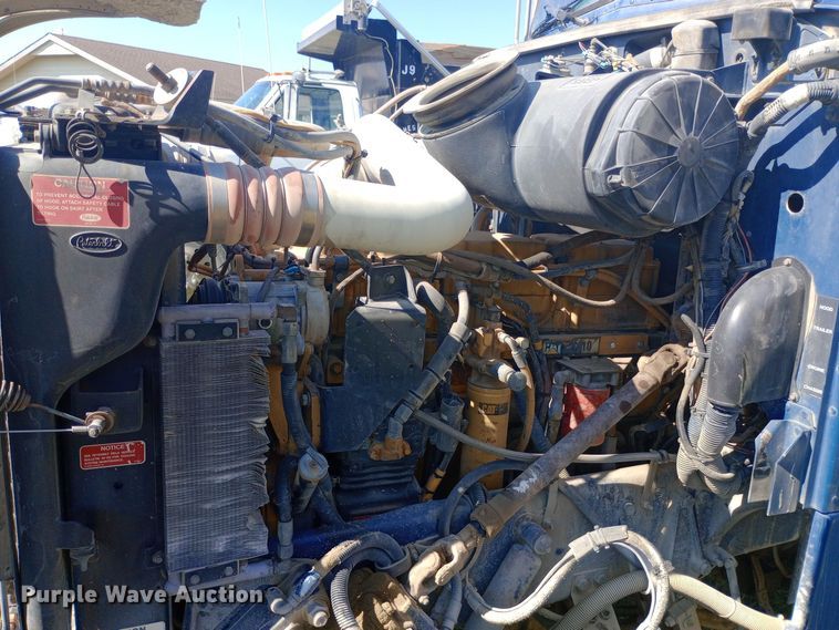 image for item DH1400 2000 Peterbilt 357 dump truck