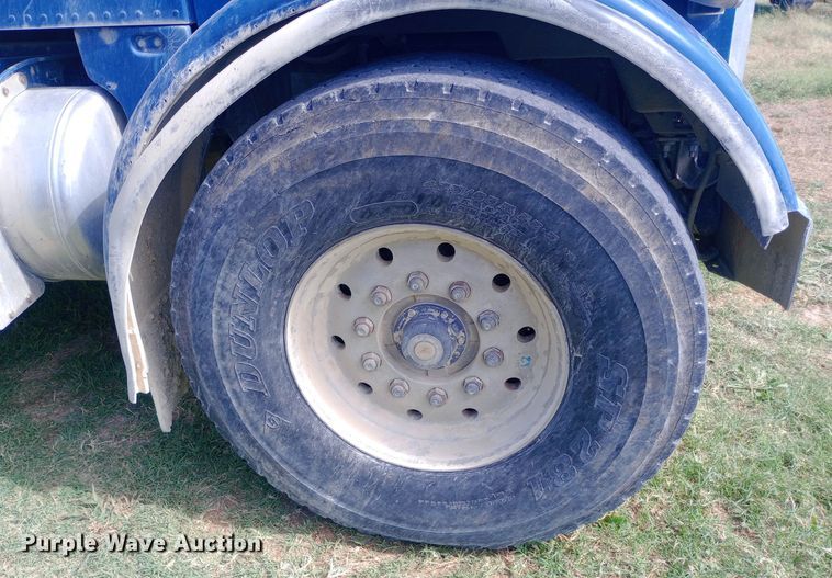 image for item DH1400 2000 Peterbilt 357 dump truck