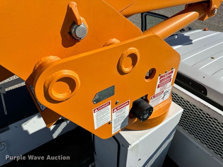 image for item DL0478 2017 Ford F550 Super Duty XL bucket truck