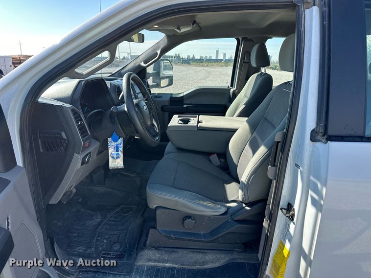 image for item DL0478 2017 Ford F550 Super Duty XL bucket truck