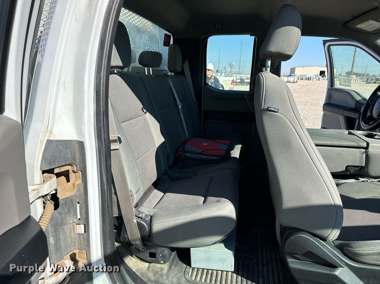 image for item DL0478 2017 Ford F550 Super Duty XL bucket truck