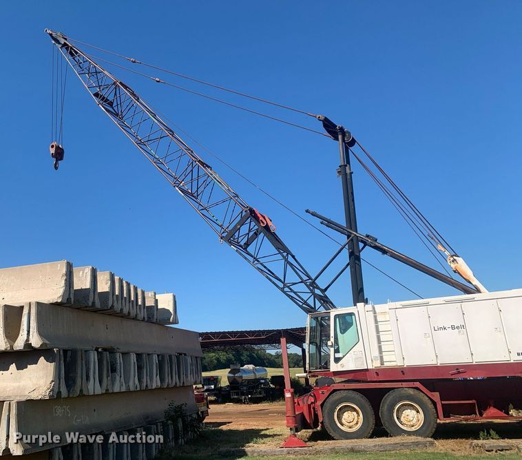 image for item DM1800 1982 FMC Link-Belt HC-218A crane