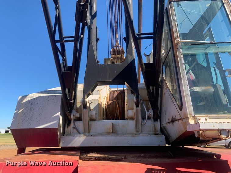 image for item DM1800 1982 FMC Link-Belt HC-218A crane