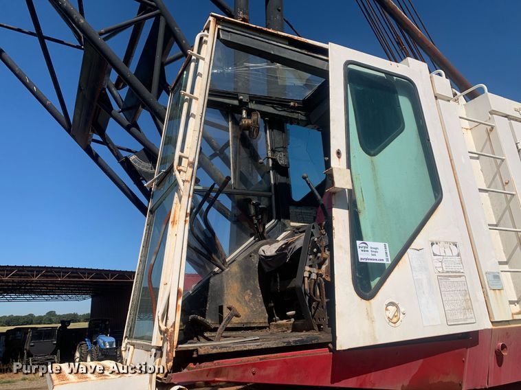 image for item DM1800 1982 FMC Link-Belt HC-218A crane