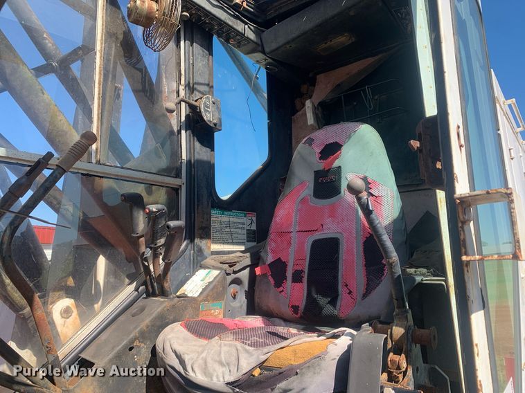 image for item DM1800 1982 FMC Link-Belt HC-218A crane