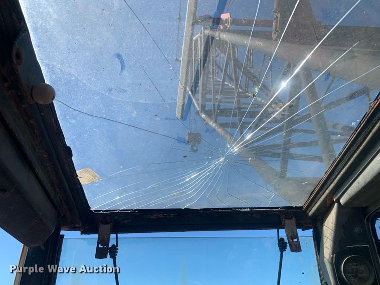 image for item DM1800 1982 FMC Link-Belt HC-218A crane