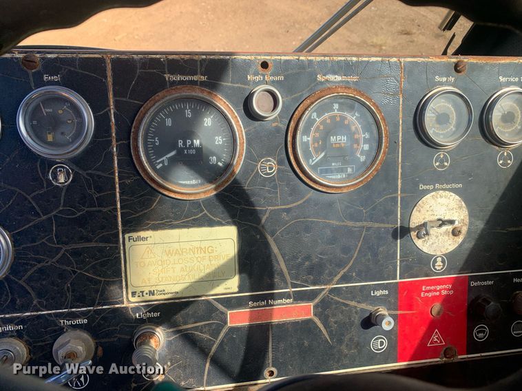 image for item DM1800 1982 FMC Link-Belt HC-218A crane