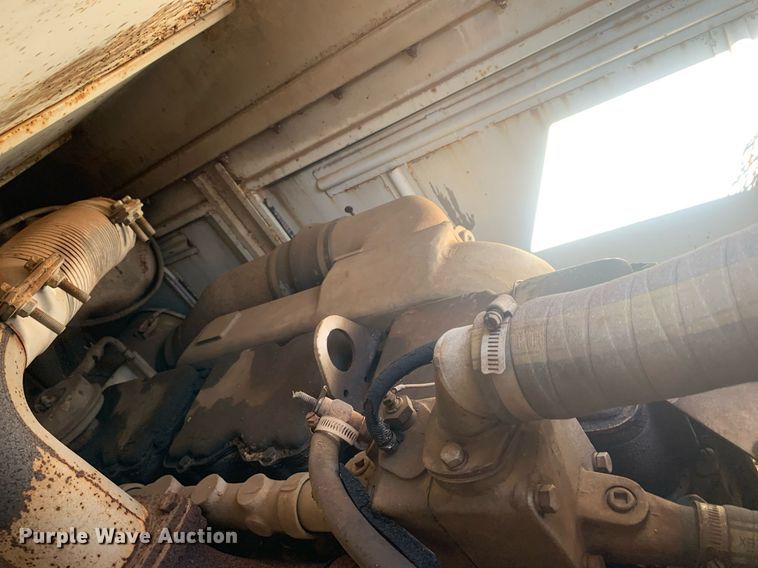 image for item DM1800 1982 FMC Link-Belt HC-218A crane