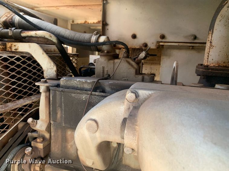 image for item DM1800 1982 FMC Link-Belt HC-218A crane