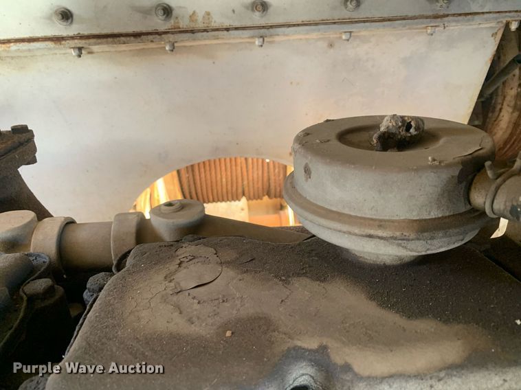 image for item DM1800 1982 FMC Link-Belt HC-218A crane