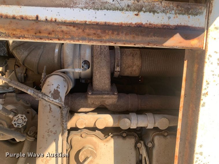 image for item DM1800 1982 FMC Link-Belt HC-218A crane