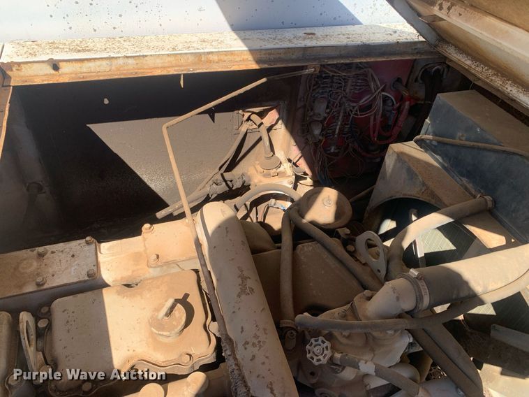 image for item DM1800 1982 FMC Link-Belt HC-218A crane