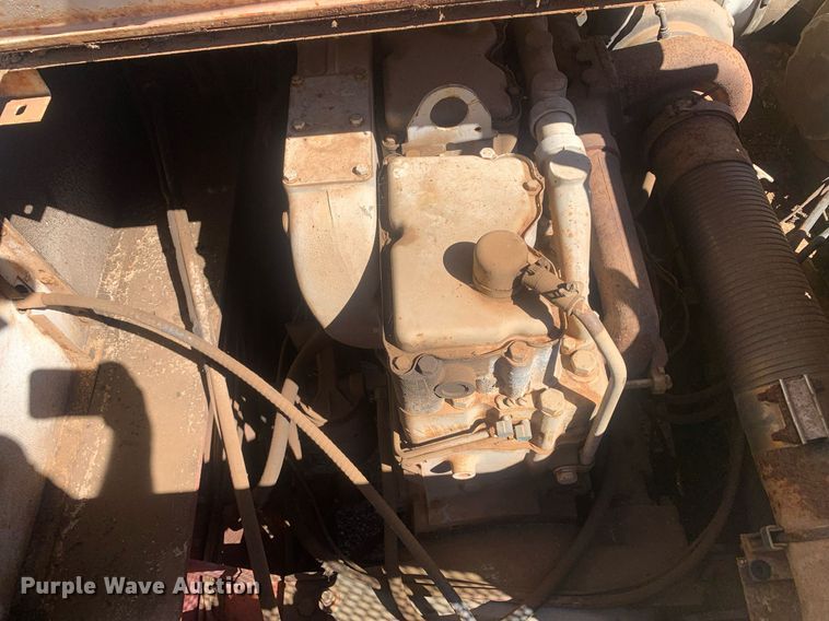 image for item DM1800 1982 FMC Link-Belt HC-218A crane