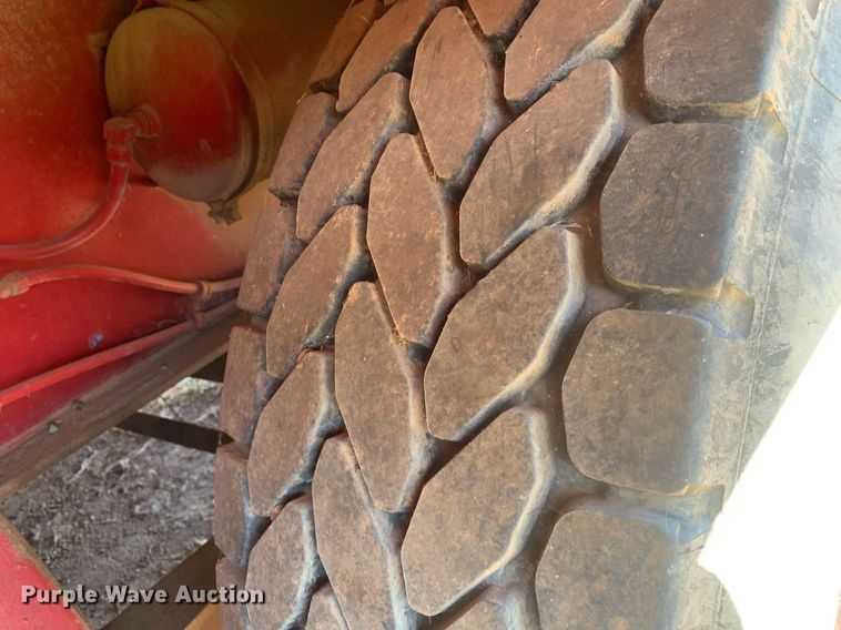 image for item DM1800 1982 FMC Link-Belt HC-218A crane