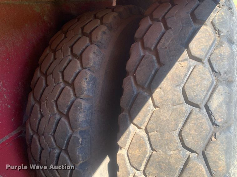 image for item DM1800 1982 FMC Link-Belt HC-218A crane