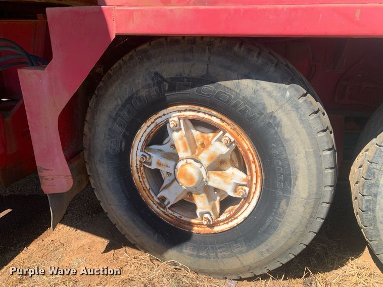 image for item DM1800 1982 FMC Link-Belt HC-218A crane