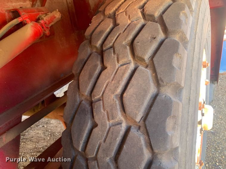 image for item DM1800 1982 FMC Link-Belt HC-218A crane