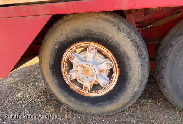 image for item DM1800 1982 FMC Link-Belt HC-218A crane