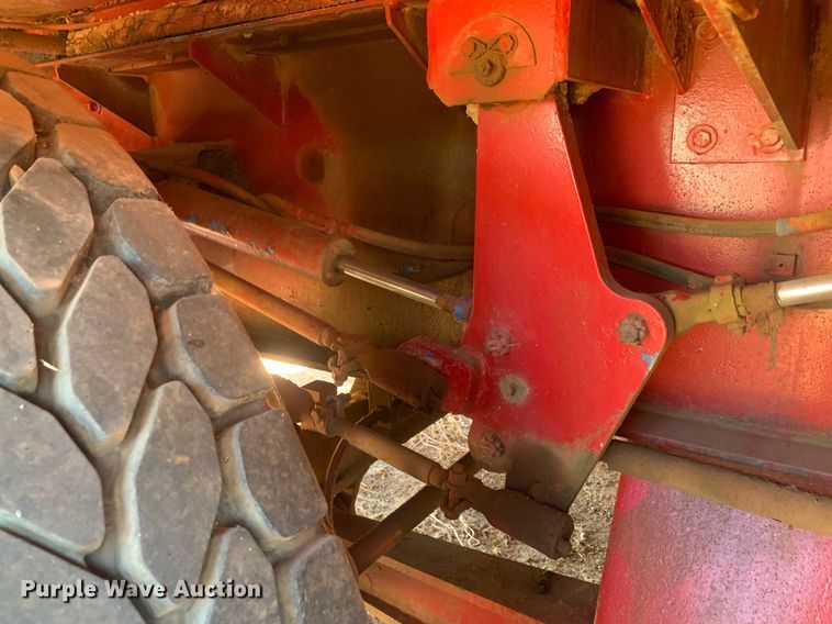 image for item DM1800 1982 FMC Link-Belt HC-218A crane